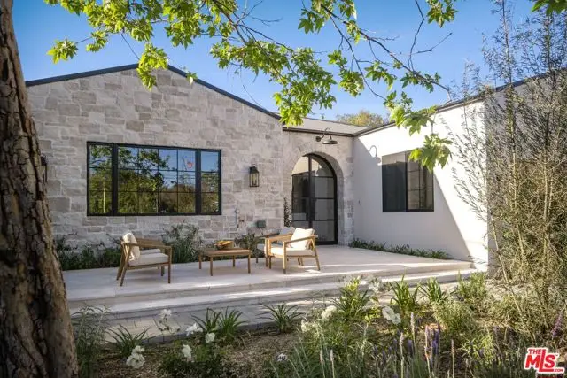 23236 Hatteras Street, Woodland Hills, CA 91367 - #3