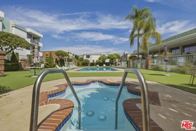 5301 Balboa Boulevard #F8, Encino, CA 91316 - #3