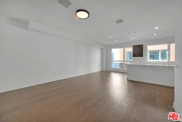 1144 W Alma Lane, Los Angeles, CA 90038 - #2