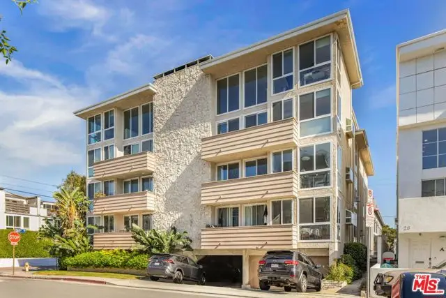 30 Driftwood Street #4, Marina Del Rey, CA 90292 - #2