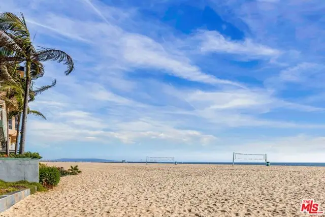 30 Driftwood Street #4, Marina Del Rey, CA 90292 - #3
