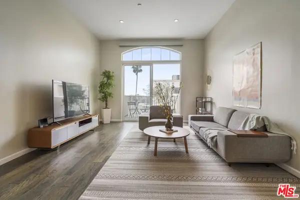 1625 Granville Avenue #304, Los Angeles, CA 90025