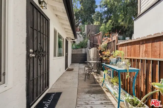 1091 N Gage Avenue, Los Angeles, CA 90063 - #3