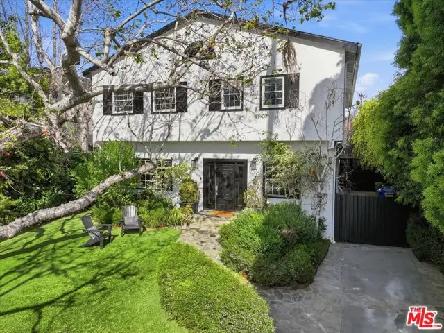 154 S Anita Avenue, Los Angeles, CA 90049 - #1