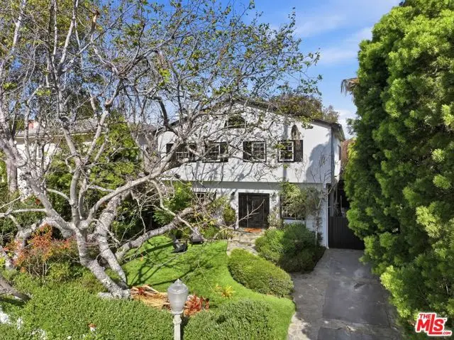 154 S Anita Avenue, Los Angeles, CA 90049 - #2