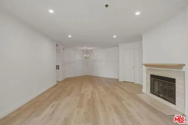 675 Oak Run Trail #TL301, Oak Park, CA 91377 - #3