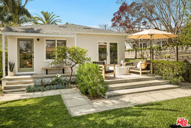 2477 Walnut Avenue, Venice, CA 90291 - #3