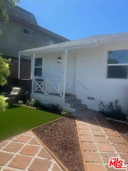 2575 S Barrington Avenue, Los Angeles, CA 90064 - #1