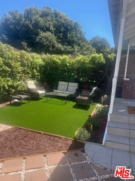 2575 S Barrington Avenue, Los Angeles, CA 90064 - #2