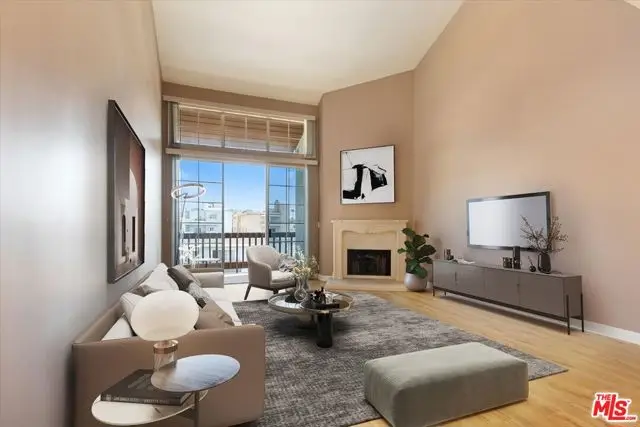 1433 Barry Avenue #301, Los Angeles, CA 90025 - #1