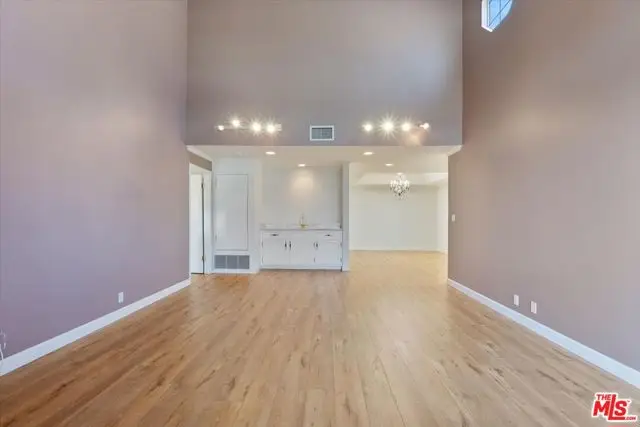 1433 Barry Avenue #301, Los Angeles, CA 90025 - #3