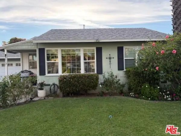 7713 Genesta Avenue, Los Angeles, CA 91406