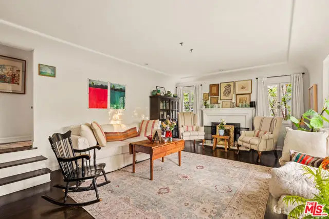 4009 Woodman, Sherman Oaks, CA 91423 - #1