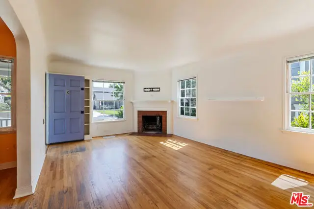 3611 Las Palmas Avenue, Glendale, CA 91208 - #3