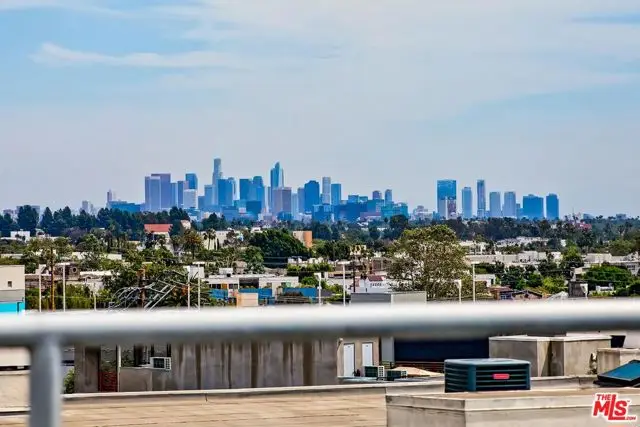 964 Hancock Avenue #302, West Hollywood, CA 90069 - #2