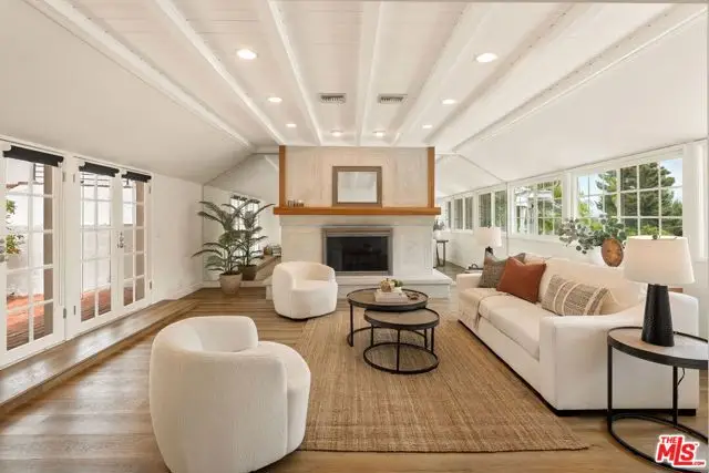 4115 Knobhill Drive, Sherman Oaks, CA 91403 - #3