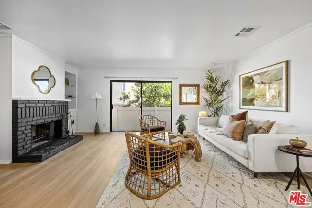 4365 Mclaughlin Avenue #4, Los Angeles, CA 90066 - #2