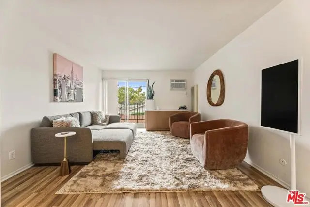 365 Burchett Street #118, Glendale, CA 91203 - #1