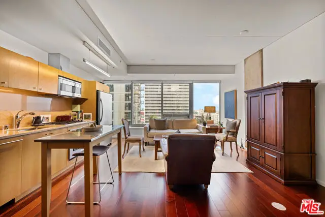 1155 S Grand Avenue #1111, Los Angeles, CA 90015 - #2