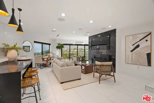 7141 Woodrow Wilson Drive, Los Angeles, CA 90068