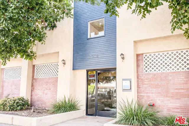 9014 Burnet Avenue #208, San Fernando Valley, CA 91343 - #2
