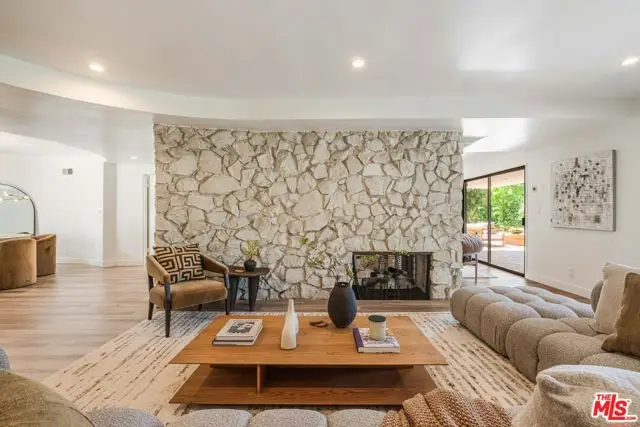 1250 N Norman Place, Los Angeles, CA 90049 - #3