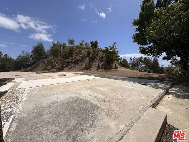 1309 Laurel Way, Beverly Hills, CA 90210 - #1