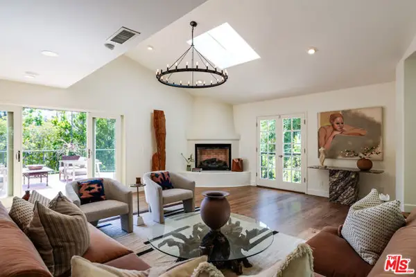 2216 E Live Oak Drive, Los Angeles, CA 90068