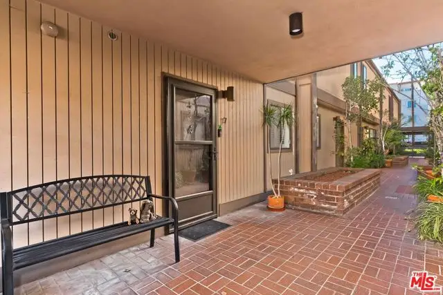 853 Larrabee Street #7, West Hollywood, CA 90069 - #2