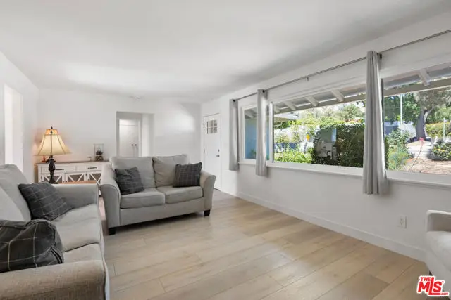 10124 Jimenez Street, Sylmar, CA 91342 - #2