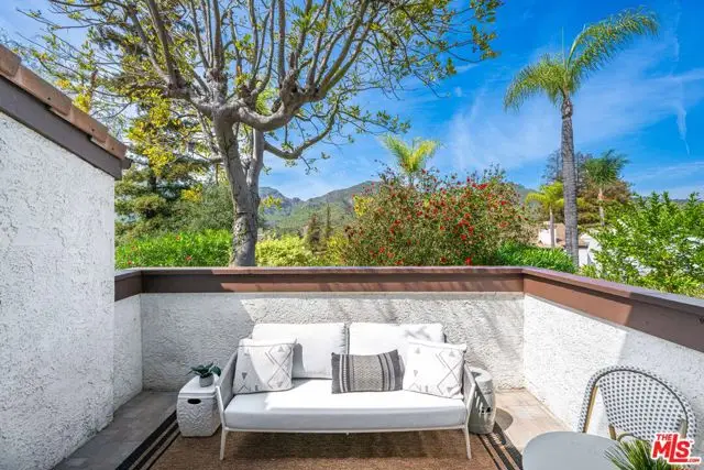 17169 Palisades Circle, Pacific Palisades, CA 90272 - #2