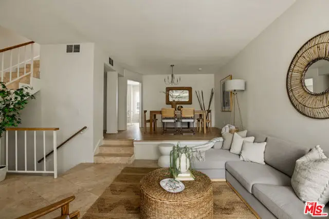 5100 Riverton Avenue #9, North Hollywood, CA 91601 - #3