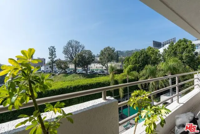 1131 Alta Loma Road #515, West Hollywood, CA 90069 - #3