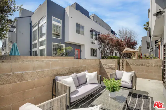 5300 Playa Vista Drive #6, Los Angeles, CA 90094 - #2