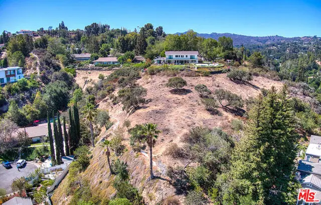 4491 La Barca Dr, Tarzana, CA 91356 - #3