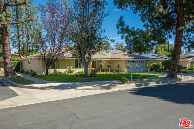 18631 Superior Street, Northridge, CA 91324 - #2