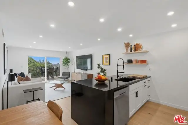 1230 Horn Avenue #305, West Hollywood, CA 90069 - #3