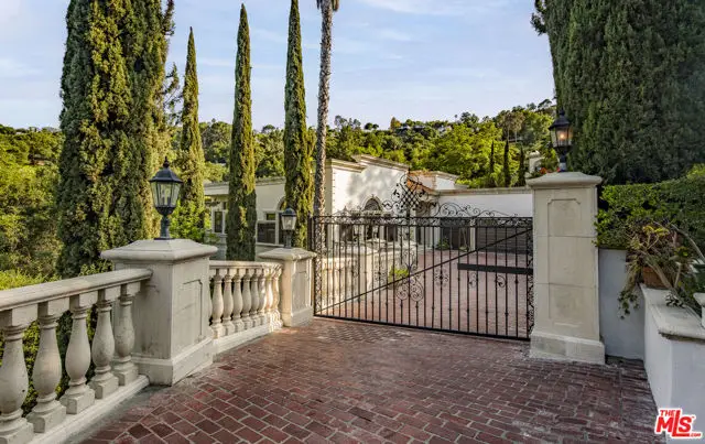 3780 Multiview Drive, Los Angeles, CA 90068 - #1