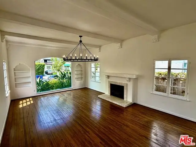 150 N Martel Avenue, Los Angeles, CA 90036 - #2