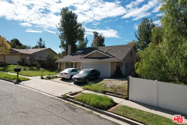 6618 Smoke Tree Avenue, Oak Park, CA 91377 - #2