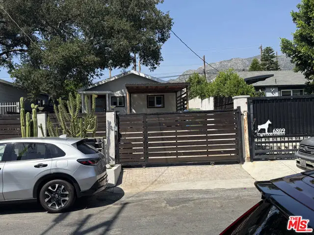 6813 Haywood Street, Tujunga, CA 91042 - #1