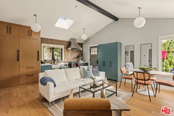 9009 Lloyd Place, West Hollywood, CA 90069