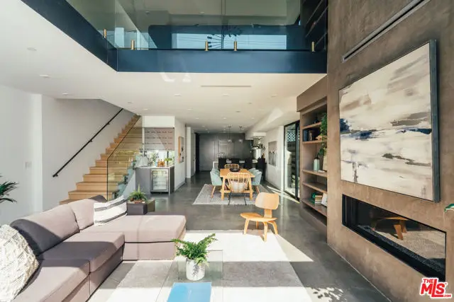 213 Horizon Avenue, Venice, CA 90291 - #3