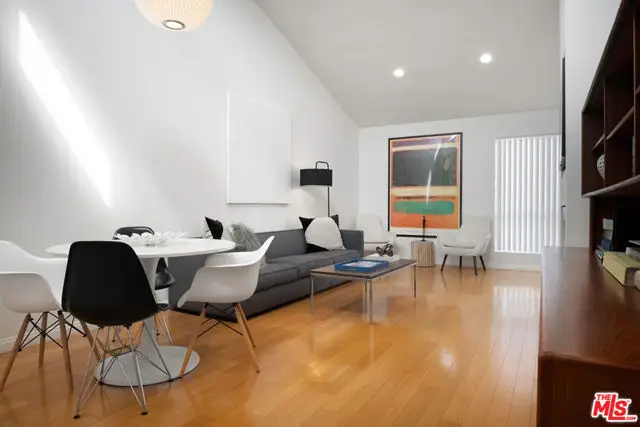 943 12th Street #7, Santa Monica, CA 90403 - #2