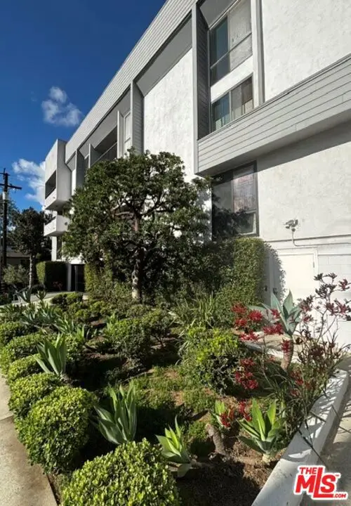906 N Doheny Drive #221, West Hollywood, CA 90069 - #2