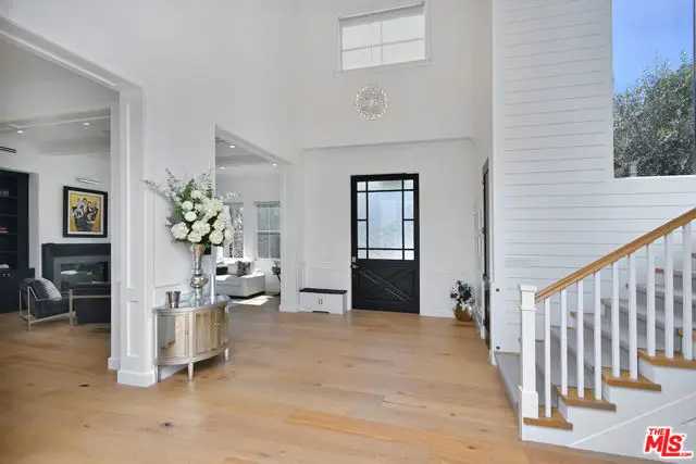 17201 Mccormick Street, Encino, CA 91316 - #3