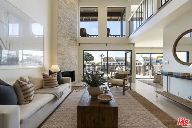 4555 Falkirk, Oxnard, CA 93035 - #3