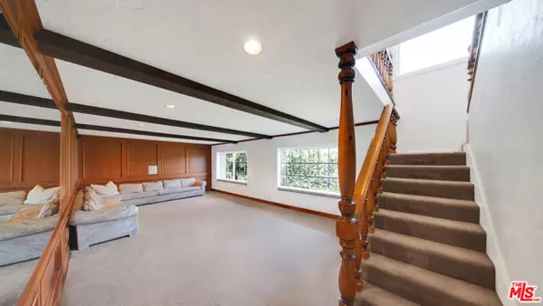 2312 Kimridge Road, Beverly Hills, CA 90210