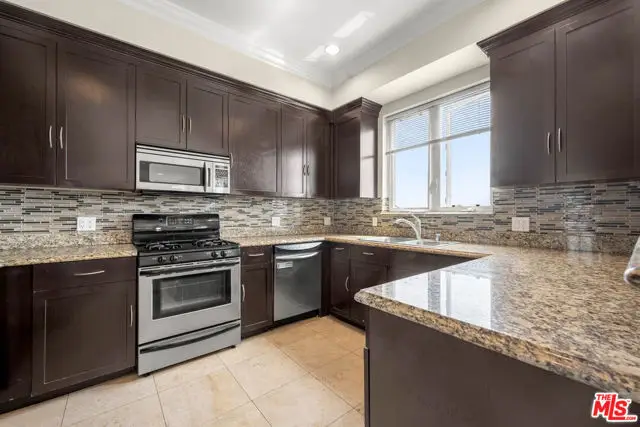 9049 Alcott Street #401, Los Angeles, CA 90035 - #2