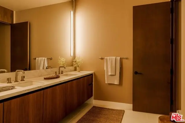 702 N Doheny Drive #302, West Hollywood, CA 90069 - #3